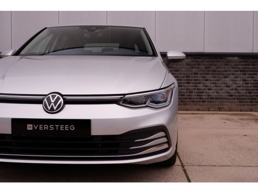 Volkswagen Golf 1.4 eHybrid Style PHEV | Elek. Trekhaak | Q-Light | Carplay | Memory | Navi | Sfeerverlichting ActivLease financial lease