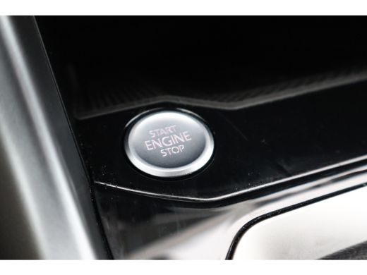 Volkswagen T-Roc 149PK 1.5 TSI Life Edition | Aanhanger assistent | Achteruitrijcamera | Cruise control adaptief ActivLease financial lease