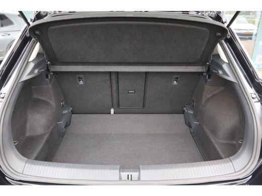 Volkswagen T-Roc 149PK 1.5 TSI Life Edition | Aanhanger assistent | Achteruitrijcamera | Cruise control adaptief ActivLease financial lease