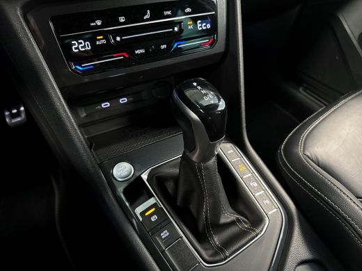 Volkswagen Tiguan 1.4 TSI 245pk eHybrid R-Line Business+ Getinte ramen achter | Lederen bekleding | Navigatiesysteem ActivLease financial lease