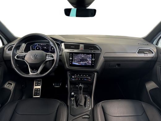Volkswagen Tiguan 1.4 TSI 245pk eHybrid R-Line Business+ Getinte ramen achter | Lederen bekleding | Navigatiesysteem ActivLease financial lease