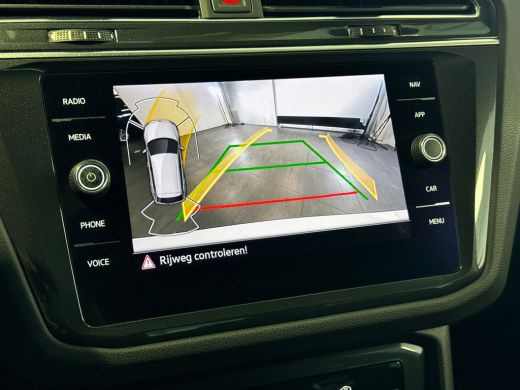 Volkswagen Tiguan 1.4 TSI 245pk eHybrid R-Line Business+ Getinte ramen achter | Lederen bekleding | Navigatiesysteem ActivLease financial lease