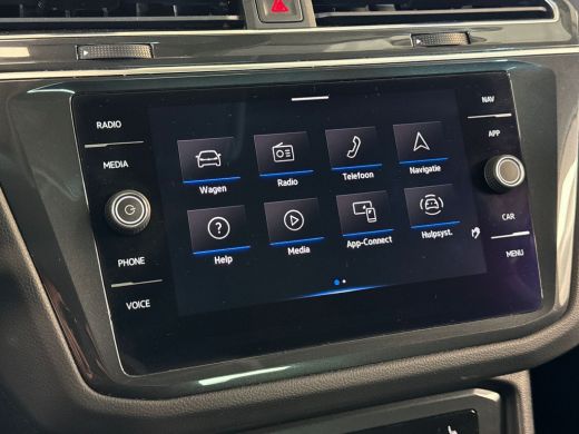 Volkswagen Tiguan 1.5 TSI 130pk Life Business Voorruit verwarmbaar / 'Tulsa', 17 inch lichtmetaal / Stoelverwarming ActivLease financial lease