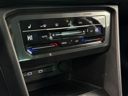Volkswagen Tiguan 1.5 TSI 130pk Life Business Voorruit verwarmbaar / 'Tulsa', 17 inch lichtmetaal / Stoelverwarming ActivLease financial lease