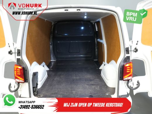 Volkswagen Transporter 2.0 TDI L2 BULLI BPM VRIJ! NL Auto/ LED/ Adapt. Cruise/ Virtual Cockpit/ 17" LMV/ Carplay/ PDC/ A... ActivLease financial lease