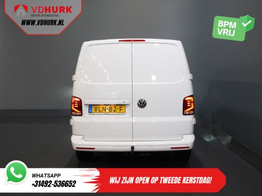 Volkswagen Transporter 2.0 TDI L2 BULLI BPM VRIJ! NL Auto/ LED/ Adapt. Cruise/ Virtual Cockpit/ 17" LMV/ Carplay/ PDC/ A... ActivLease financial lease
