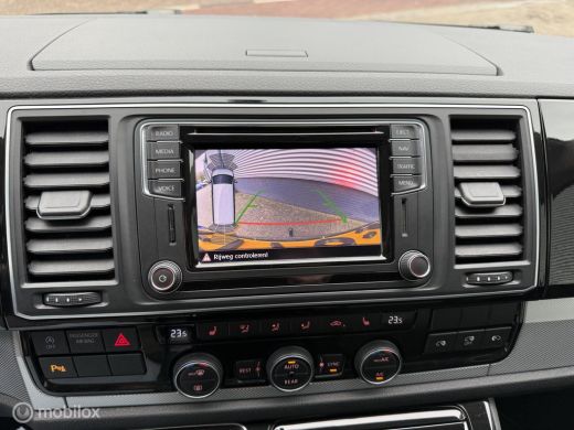 Volkswagen Transporter 2.0 TDI L2H1 DC Highline Caravelle ActivLease financial lease