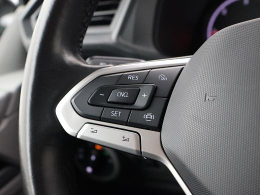 Volkswagen Transporter 2.0 TDI L2H1 HIGHLINE | LMV | TREKHAAK | APPLE CARPLAY | CAMERA | COMFORSTOELEN ActivLease financial lease