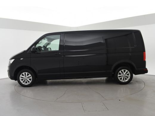 Volkswagen Transporter 2.0 TDI L2H1 HIGHLINE | LMV | TREKHAAK | APPLE CARPLAY | CAMERA | COMFORSTOELEN ActivLease financial lease