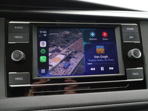 Volkswagen Transporter 2.0 TDI L2H1 HIGHLINE | LMV | TREKHAAK | APPLE CARPLAY | CAMERA | COMFORSTOELEN ActivLease financial lease