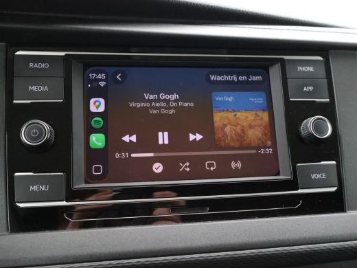 Volkswagen Transporter 2.0 TDI L2H1 HIGHLINE | LMV | TREKHAAK | APPLE CARPLAY | CAMERA | COMFORSTOELEN ActivLease financial lease