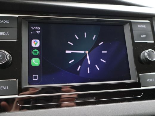 Volkswagen Transporter 2.0 TDI L2H1 HIGHLINE | LMV | TREKHAAK | APPLE CARPLAY | CAMERA | COMFORSTOELEN ActivLease financial lease