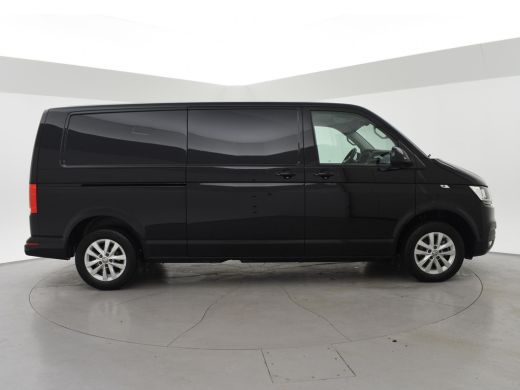 Volkswagen Transporter 2.0 TDI L2H1 HIGHLINE | LMV | TREKHAAK | APPLE CARPLAY | CAMERA | COMFORSTOELEN ActivLease financial lease
