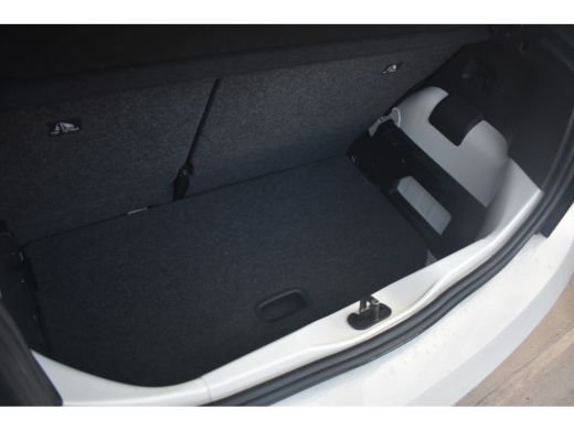 Volkswagen up! 1.0 MPI 65PK NAVI VIA APP | AIRCO | 14 INCH | DAB+ | START/ STOP SYSTEEM | LED ActivLease financial lease