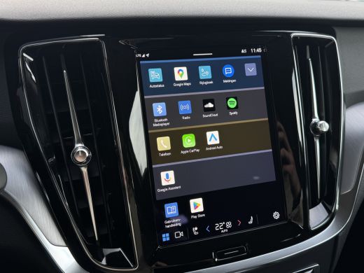 Volvo  V60 2.0 B3 Essential | Achterbank verwarmd | Achteruitrijcamera | Cruise control ActivLease financial lease