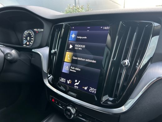 Volvo  V60 2.0 B3 Momentum Advantage | Achteruitrijcamera | Apple Carplay/Android Auto|telefoonintegratie pr... ActivLease financial lease