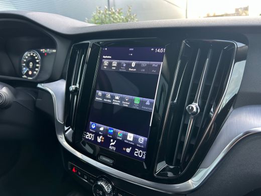 Volvo  V60 2.0 B3 Momentum Advantage | Achteruitrijcamera | Apple Carplay/Android Auto|telefoonintegratie pr... ActivLease financial lease