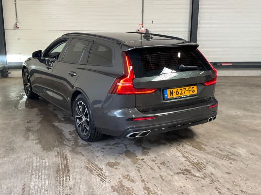 Volvo  V60 2.0 B3 Momentum Advantage | Achteruitrijcamera | Apple Carplay/Android Auto|telefoonintegratie pr... ActivLease financial lease