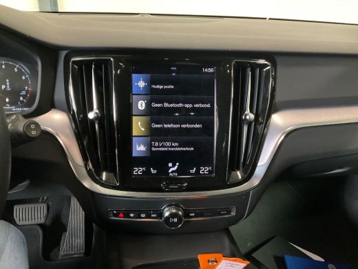 Volvo  V60 2.0 B3 Momentum Advantage | Achteruitrijcamera | Apple Carplay/Android Auto|telefoonintegratie pr... ActivLease financial lease