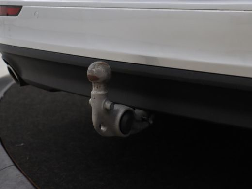 Volvo  V60 2.0 T5 Momentum | 1e eigenaar | Leder | Trekhaak | Adaptive cruise | Stoelverwarming | Carplay | ... ActivLease financial lease