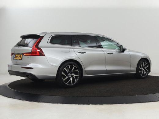 Volvo  V60 2.0 T5 Momentum | 1e eigenaar | Leder | Trekhaak | Adaptive cruise | Stoelverwarming | Carplay | ... ActivLease financial lease