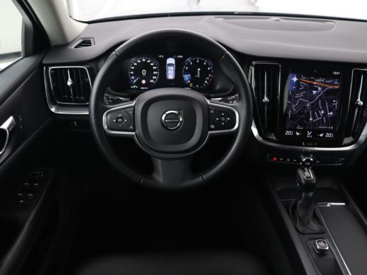 Volvo  V60 2.0 T5 Momentum | 1e eigenaar | Leder | Trekhaak | Adaptive cruise | Stoelverwarming | Carplay | ... ActivLease financial lease