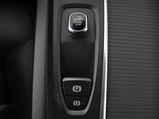 Volvo  V60 2.0 T5 Momentum | 1e eigenaar | Leder | Trekhaak | Adaptive cruise | Stoelverwarming | Carplay | ... ActivLease financial lease