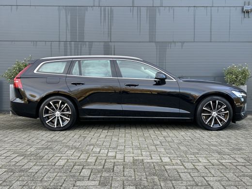 Volvo  V60 2.0 T6 Plug-in hybrid AWD Essential Bright | Trekhaak | Leder | Climate pack | BLIS | Pilot Assist | ActivLease financial lease