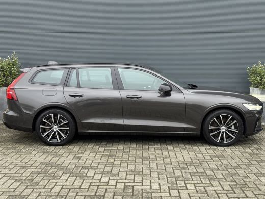Volvo  V60 2.0 T6 Plug-in hybrid AWD Plus Dark | 360 camera | Trekhaak | Sportstoel | Harman/Kardon | Pilot ... ActivLease financial lease