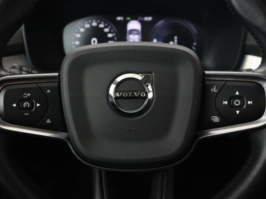 Volvo  XC40 1.5 T5 Recharge Business Pro | Panoramadak | Adaptive cruise | Camera | Carplay | Half leder | Na... ActivLease financial lease