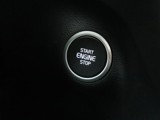 Volvo  XC40 1.5 T5 Recharge Business Pro | Panoramadak | Adaptive cruise | Camera | Carplay | Half leder | Na... ActivLease financial lease