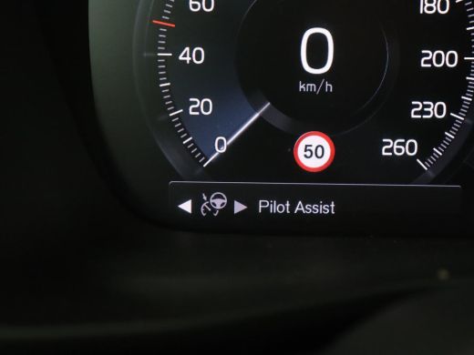 Volvo  XC40 1.5 T5 Recharge Business Pro | Panoramadak | Adaptive cruise | Camera | Carplay | Half leder | Na... ActivLease financial lease