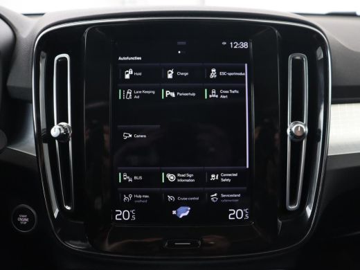 Volvo  XC40 1.5 T5 Recharge Business Pro | Panoramadak | Adaptive cruise | Camera | Carplay | Half leder | Na... ActivLease financial lease