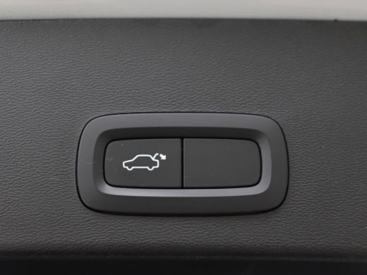 Volvo  XC40 1.5 T5 Recharge Business Pro | Panoramadak | Adaptive cruise | Camera | Carplay | Half leder | Na... ActivLease financial lease