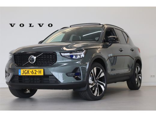 Volvo  XC40 B4 197PK Plus | Lounge Pack | 360&deg; | 20" | Leder | Privacy glas