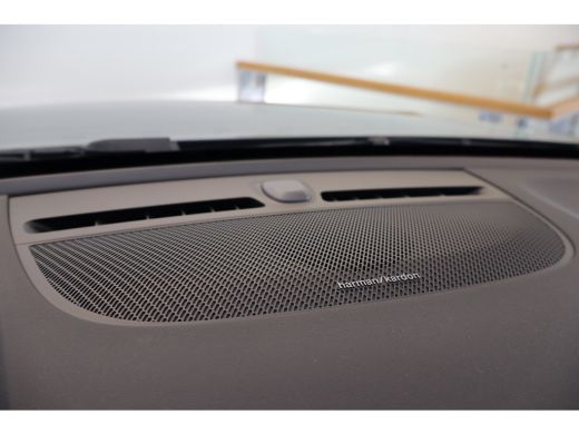 Volvo  XC40 B4 197PK Plus | Lounge Pack | 360&deg; | 20" | Leder | Privacy glas ActivLease financial lease