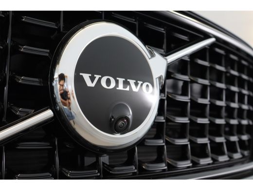 Volvo  XC40 B4 197PK Plus | Lounge Pack | 360&deg; | 20" | Leder | Privacy glas ActivLease financial lease