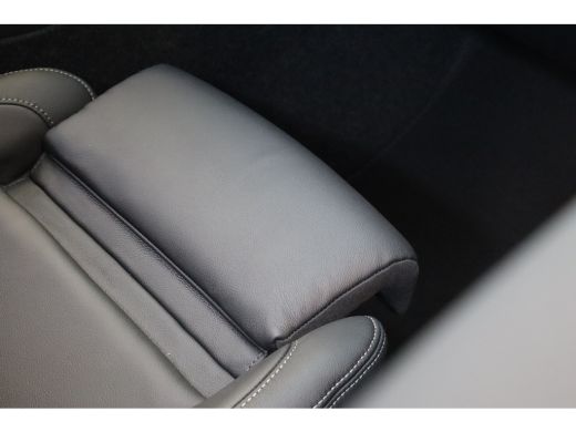 Volvo  XC40 B4 197PK Plus | Lounge Pack | 360&deg; | 20" | Leder | Privacy glas ActivLease financial lease