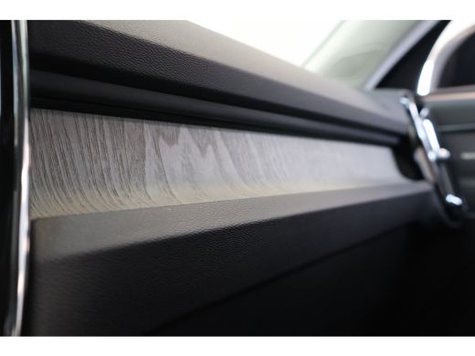 Volvo  XC40 B4 197PK Plus | Lounge Pack | 360&deg; | 20" | Leder | Privacy glas ActivLease financial lease