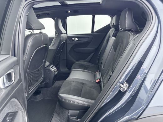 Volvo  XC40 Recharge Twin Pro | 19" Allseason | Panoramadak | Leder / Nubuck | Trekhaak | 360 Camera | Harman... ActivLease financial lease