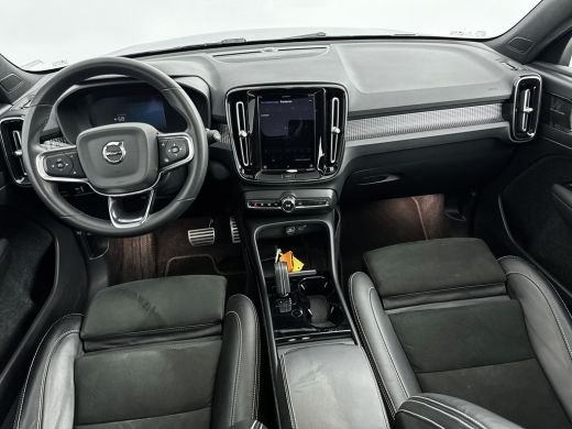 Volvo  XC40 Recharge Twin Pro | 19" Allseason | Panoramadak | Leder / Nubuck | Trekhaak | 360 Camera | Harman... ActivLease financial lease