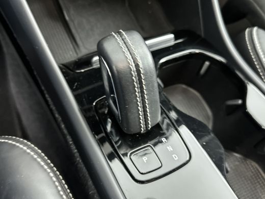 Volvo  XC40 Recharge Twin Pro | 19" Allseason | Panoramadak | Leder / Nubuck | Trekhaak | 360 Camera | Harman... ActivLease financial lease