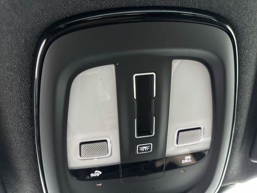 Volvo  XC40 Recharge Twin Pro | 19" Allseason | Panoramadak | Leder / Nubuck | Trekhaak | 360 Camera | Harman... ActivLease financial lease