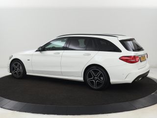 Mercedes-Benz C-Klasse 300e AMG Night | Stoelverwarming | Carplay | Leder/Alcantara | Camera | Navigatie | Park Assist |...