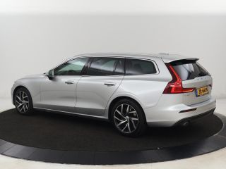 Volvo  V60 2.0 T5 Momentum | 1e eigenaar | Leder | Trekhaak | Adaptive cruise | Stoelverwarming | Carplay | ...