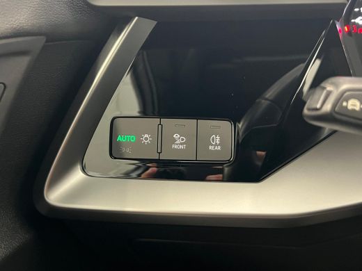 Audi A3 Sportback 40 TFSI e Business edition | Apple Carplay/Android Auto | Cruise control adaptief | Par... ActivLease financial lease