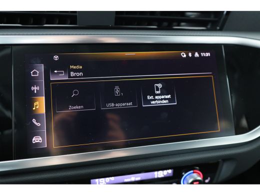 Audi Q3 35 TFSI Advanced edition | LED | Cruise Adaptive | Sportstoelen | Camera | Clima | Keyless | Navi... ActivLease financial lease