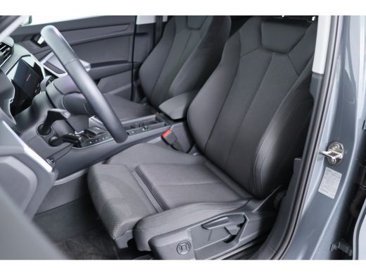 Audi Q3 35 TFSI Advanced edition | LED | Cruise Adaptive | Sportstoelen | Camera | Clima | Keyless | Navi... ActivLease financial lease