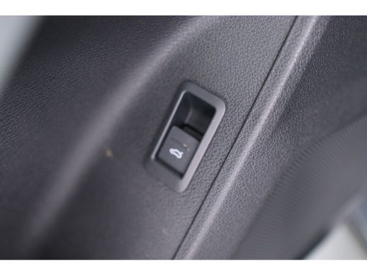 Audi Q3 35 TFSI Advanced edition | LED | Cruise Adaptive | Sportstoelen | Camera | Clima | Keyless | Navi... ActivLease financial lease