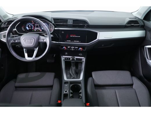 Audi Q3 35 TFSI Advanced edition | LED | Cruise Adaptive | Sportstoelen | Camera | Clima | Keyless | Navi... ActivLease financial lease